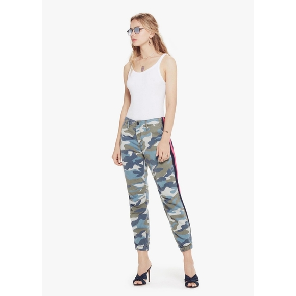 MOTHERNo Zip Misfit Joggers in Army Blue Camo Size 27
